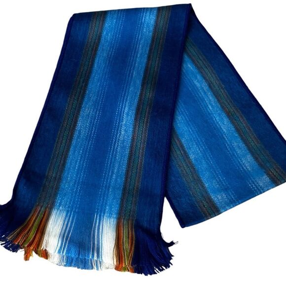 Beautiful alpaca scarf from Ecuador so soft and warm! - Picture 4 of 8